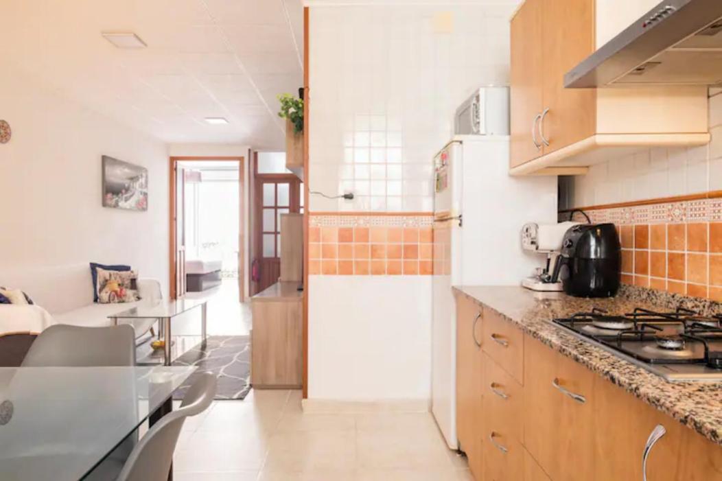 Room With Private Bathroom And Balcony Nearby The Mercado Central, Center And Beach Alicante Exterior foto